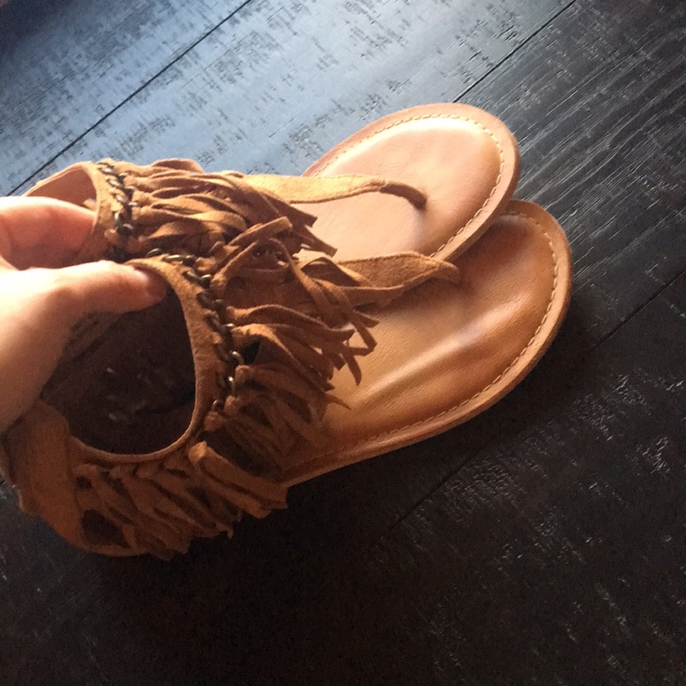 Fringe sandals